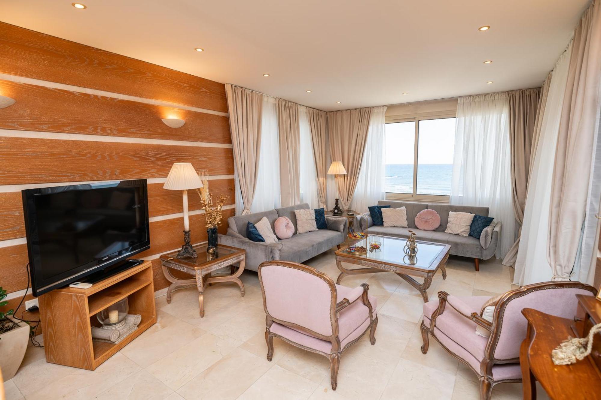 Quattro Beachfront Sea View Ap 4 Larnaca Dış mekan fotoğraf
