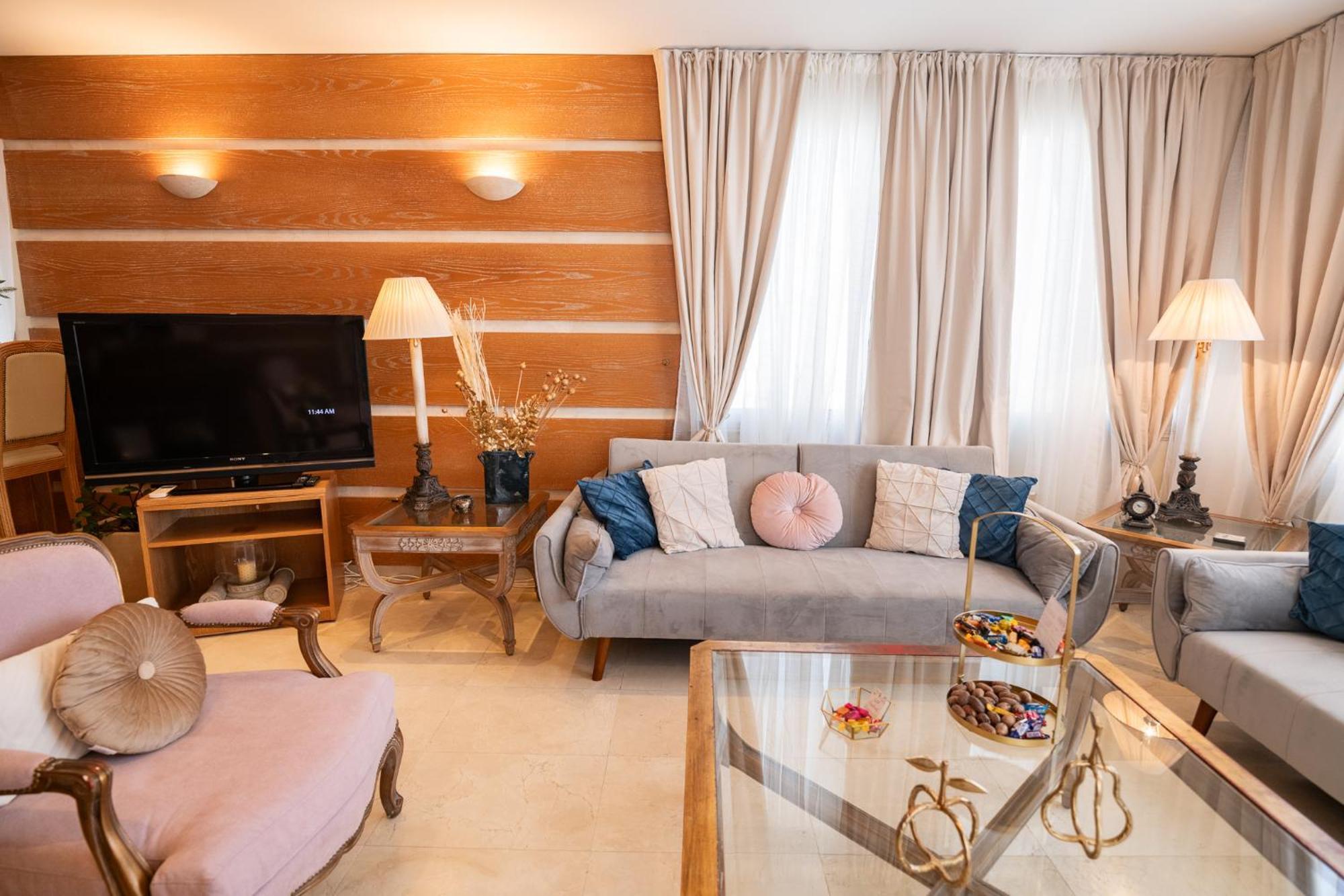 Quattro Beachfront Sea View Ap 4 Larnaca Dış mekan fotoğraf