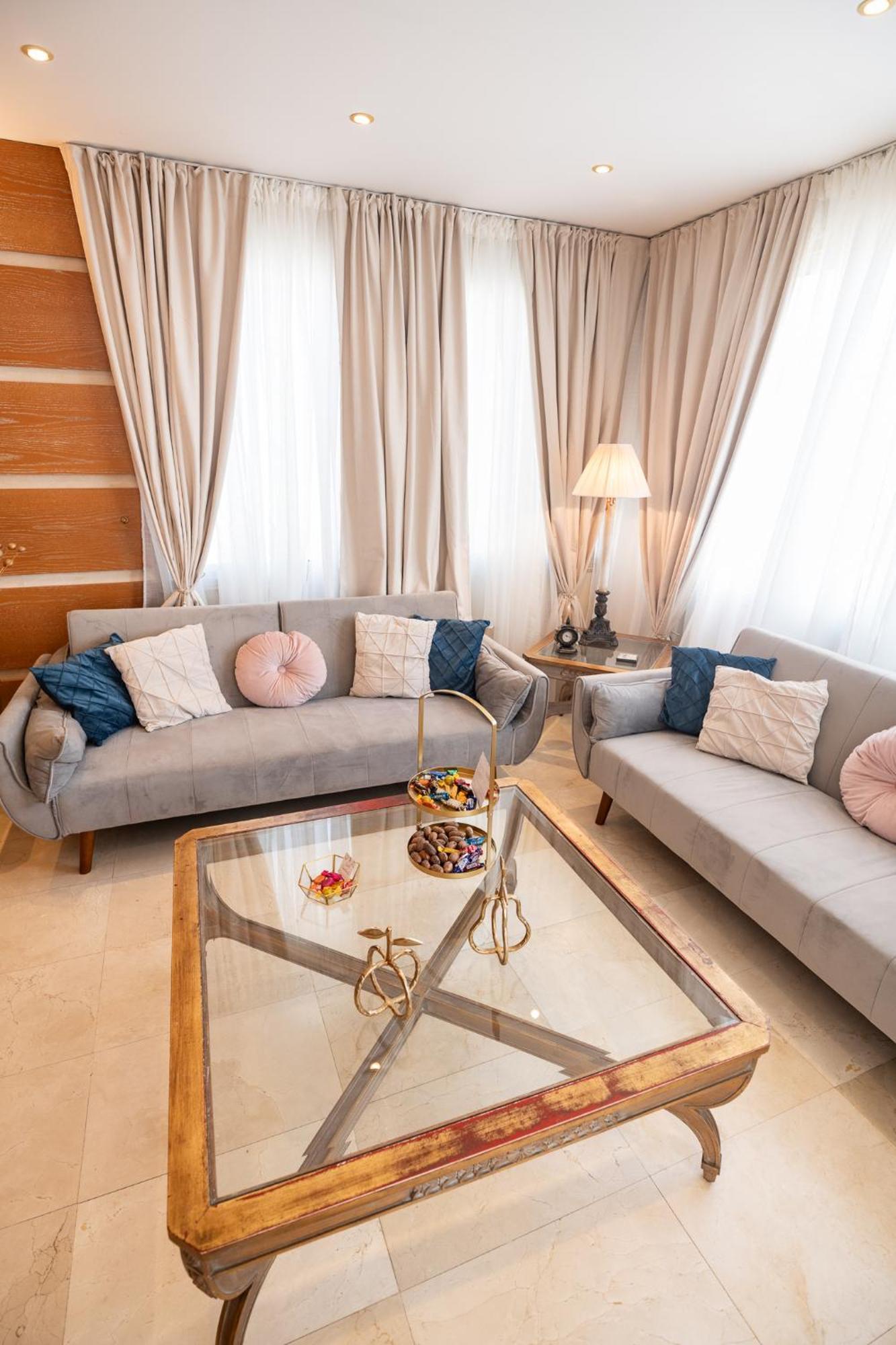 Quattro Beachfront Sea View Ap 4 Larnaca Dış mekan fotoğraf