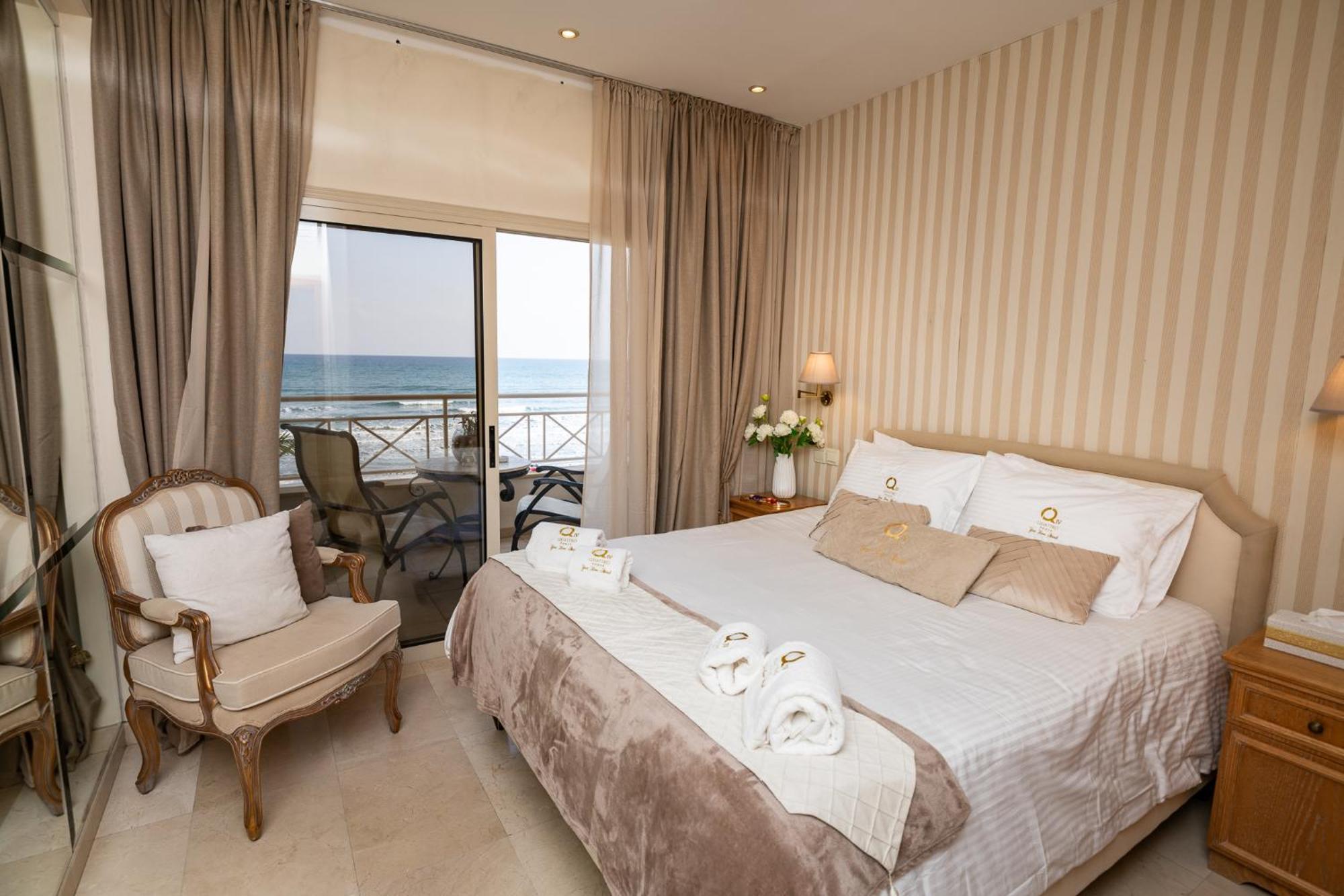 Quattro Beachfront Sea View Ap 4 Larnaca Dış mekan fotoğraf